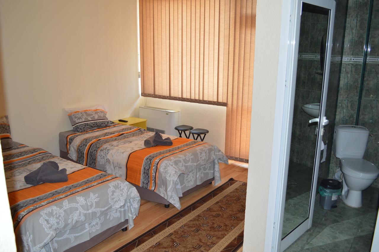 Dionis Hotel Петріч Екстер'єр фото