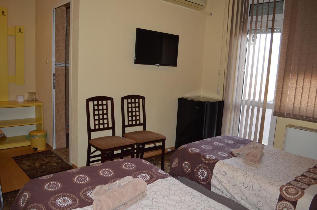 Dionis Hotel Петріч Екстер'єр фото