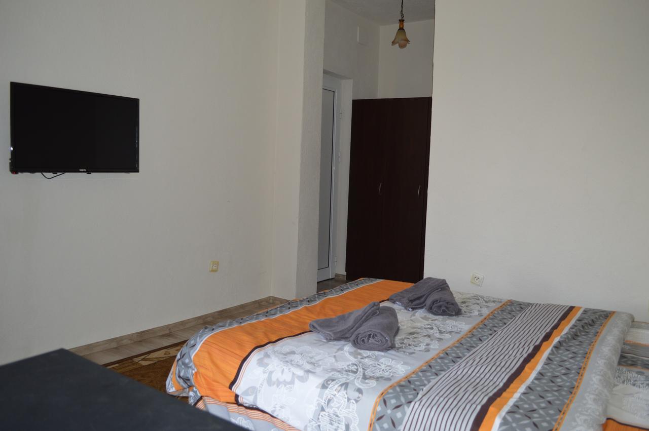 Dionis Hotel Петріч Екстер'єр фото